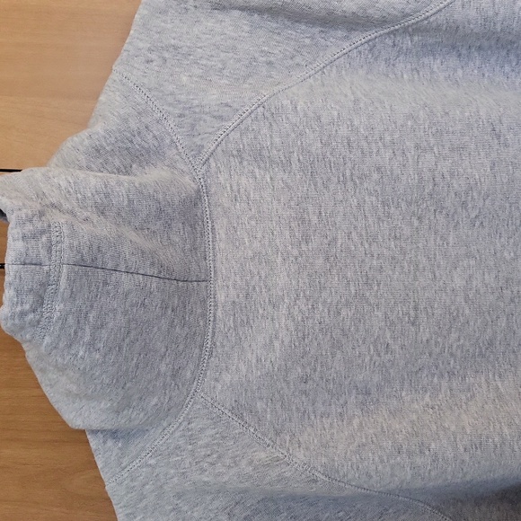 Calvin Klein Sweater - Picture 10 of 17